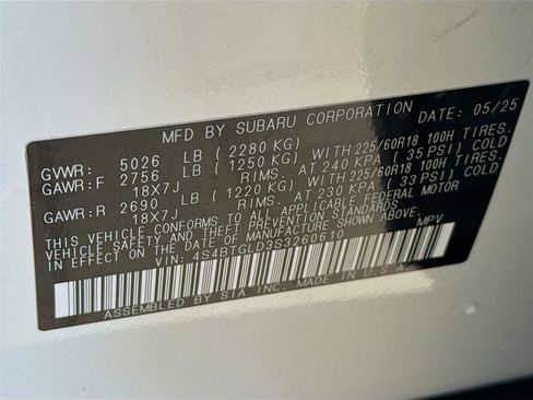 Certified 2025 Subaru Outback Onyx Edition XT image 37