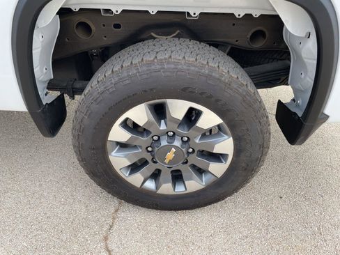 Used 2025 Chevrolet Silverado 2500 Custom w/ Custom Value Package AWD/4WD image 36