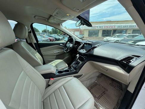 Used 2016 Ford Escape Titanium image 26