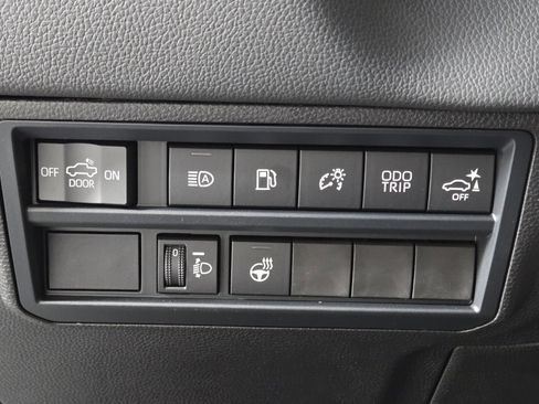 Used 2026 Toyota Tundra Limited image 25