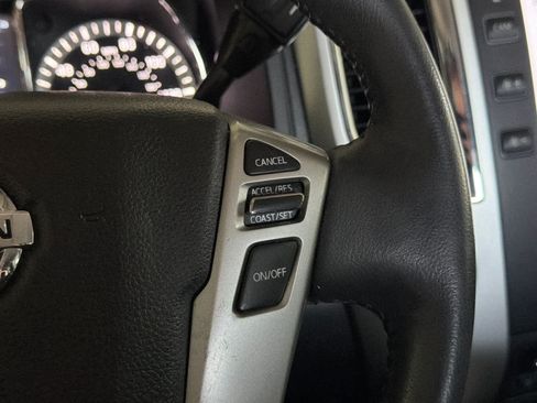 Used 2017 Nissan Titan SL RWD image 26