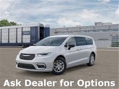 Used 2023 Chrysler Pacifica Limited