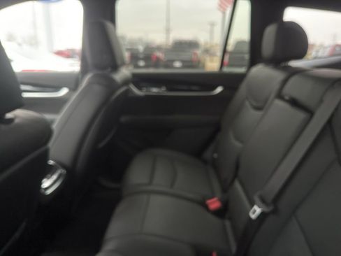 Used 2023 Cadillac XT6 Premium Luxury w/ Technology Package image 21