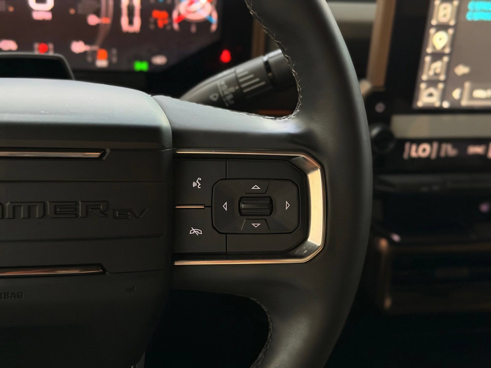Used 2024 GMC Hummer EV 3X AWD/4WD image 46