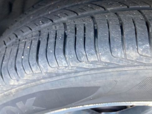 Used 2020 Ford Edge SEL w/ Cold Weather Package image 32