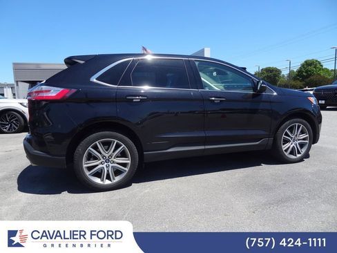 Used 2022 Ford Edge Titanium w/ Class II Trailer Tow Package AWD/4WD image 3