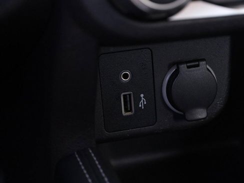Used 2020 Nissan Kicks SV FWD image 18