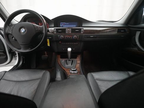 Used 2009 BMW 328i xDrive Sedan image 5