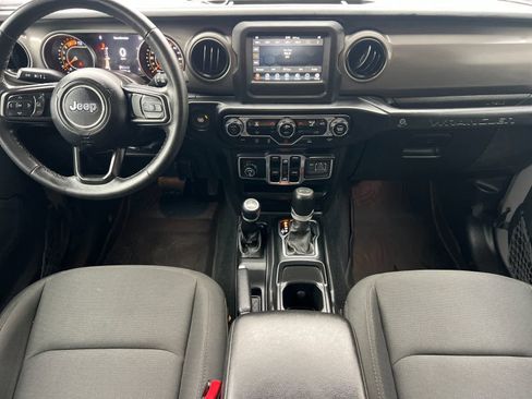 Used 2022 Jeep Wrangler Unlimited Sport image 3