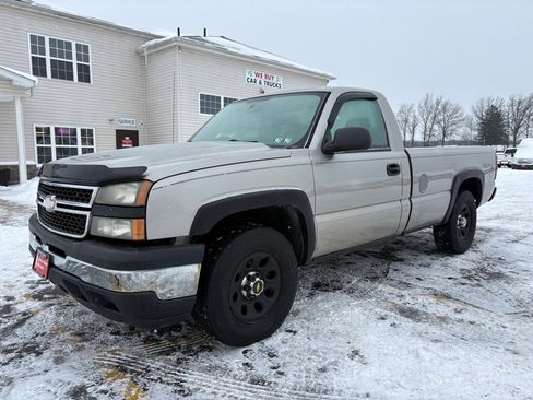 Used 2006 Chevrolet Silverado 1500 W/T image 2