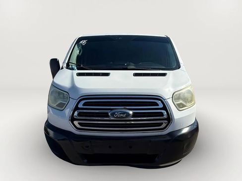 Used 2015 Ford Transit 350 XLT image 9