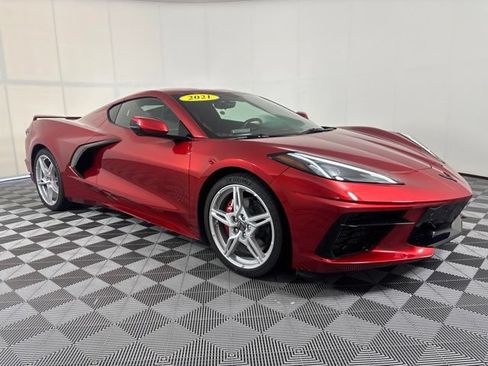 Used 2021 Chevrolet Corvette Stingray Preferred Cpe w/ Engine Appearance Package RWD image 37