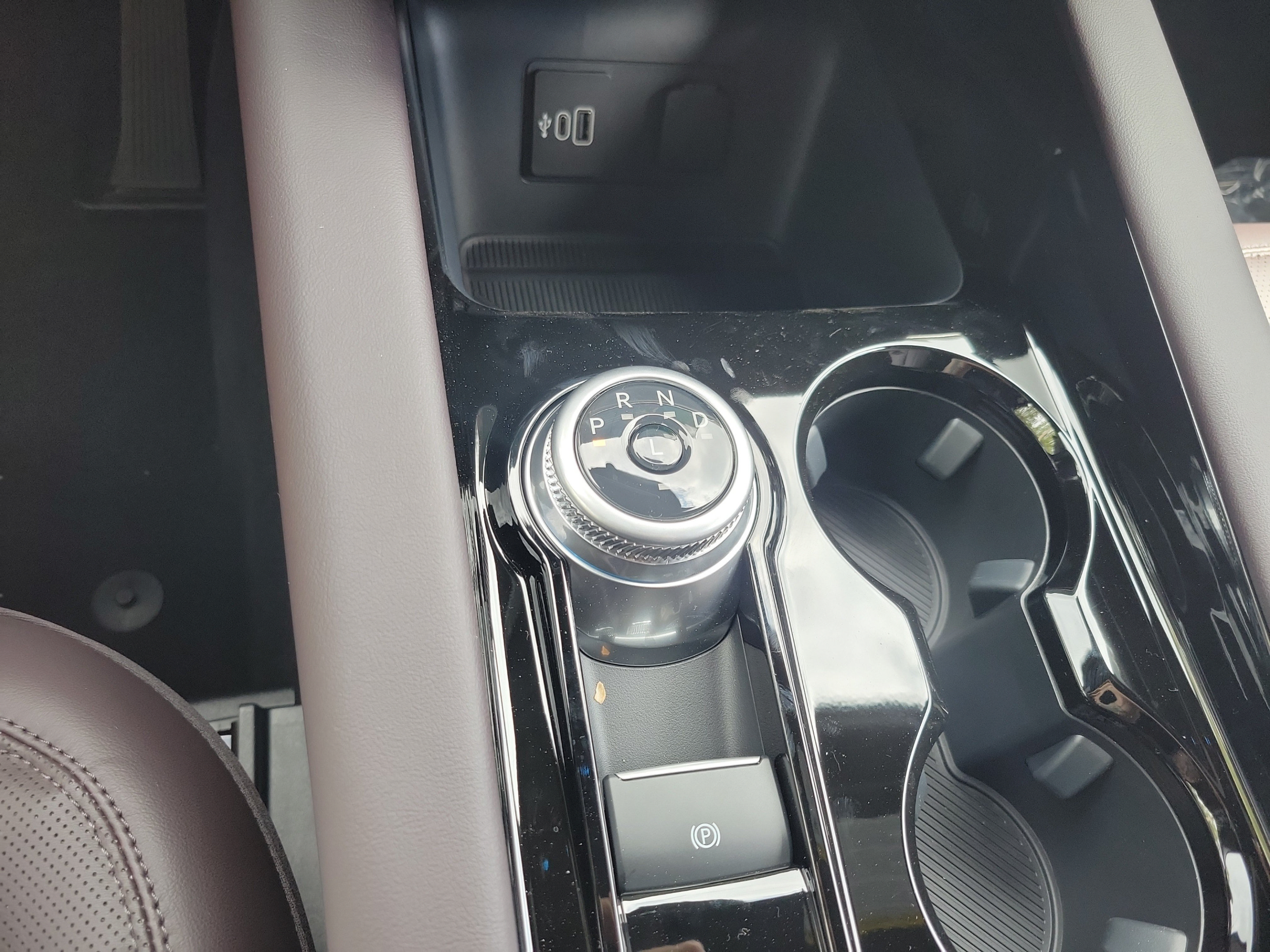 New 2026 Ford Explorer Platinum RWD image 29