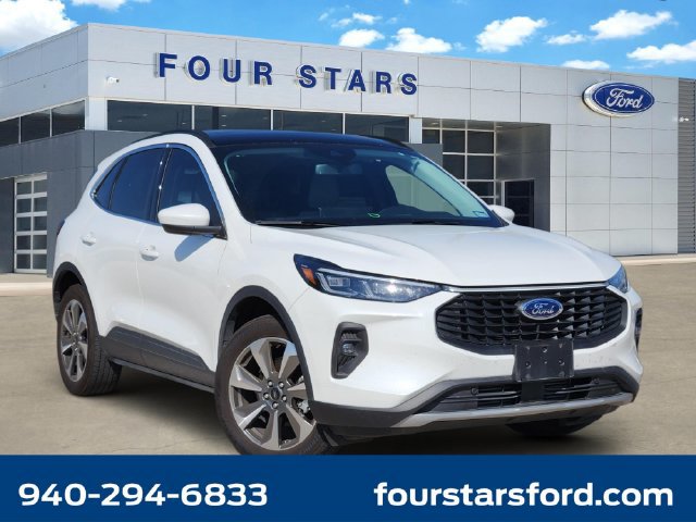 Used 2025 Ford Escape Platinum AWD/4WD image 1