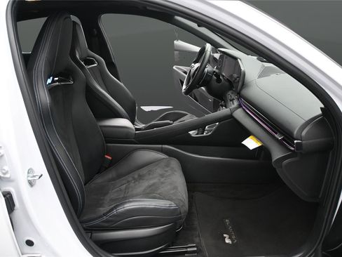 Used 2023 Hyundai Elantra N FWD image 17