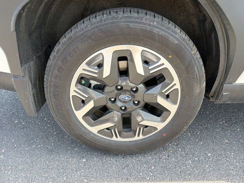Used 2026 Subaru Forester Premium image 11