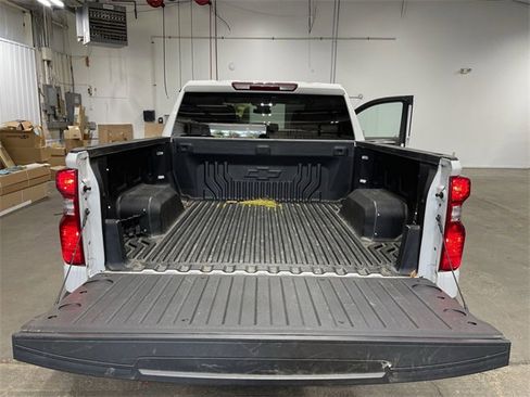 Used 2023 Chevrolet Silverado 1500 LT image 23