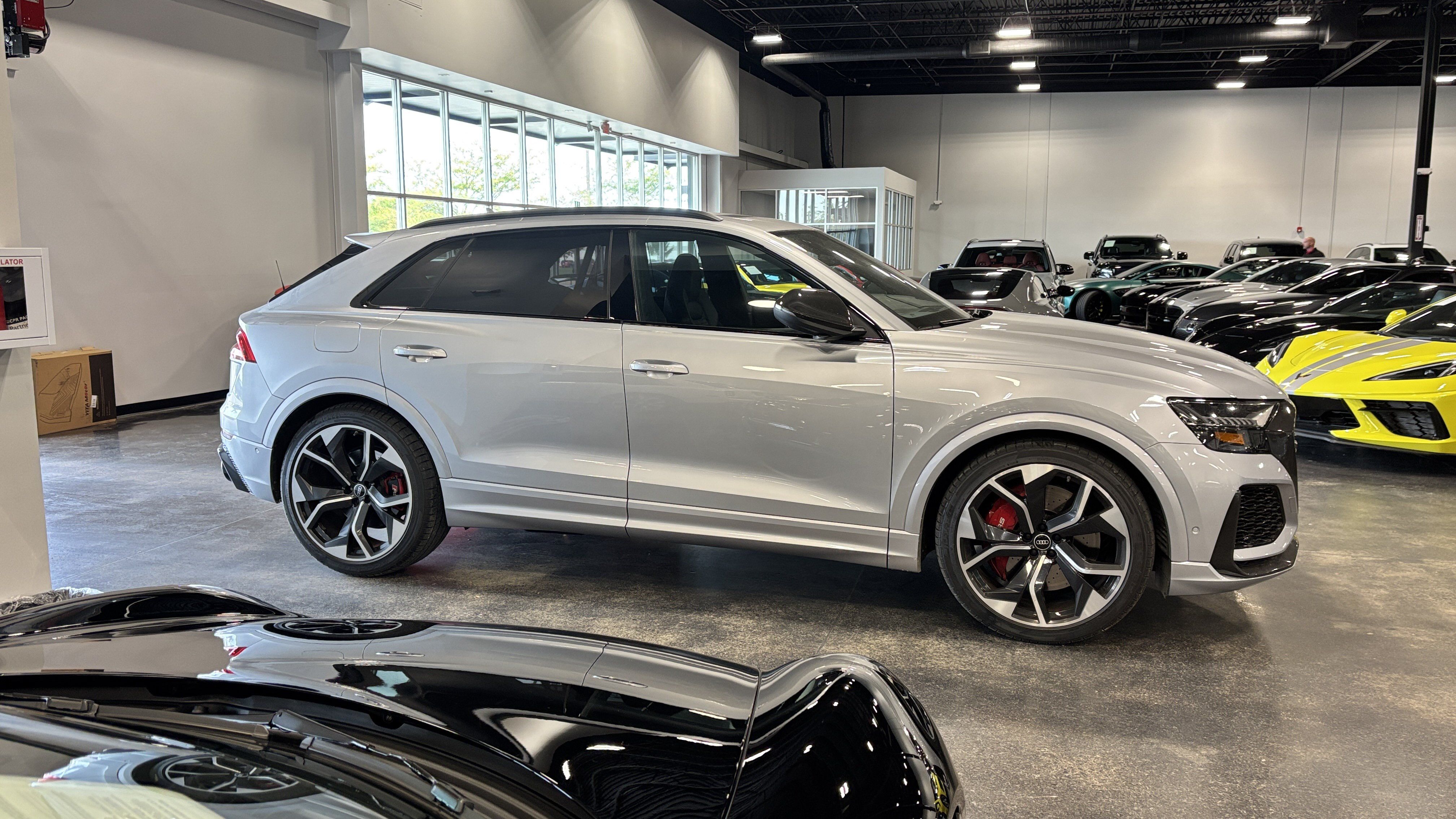 Used 2022 Audi RS Q8 AWD/4WD image 9