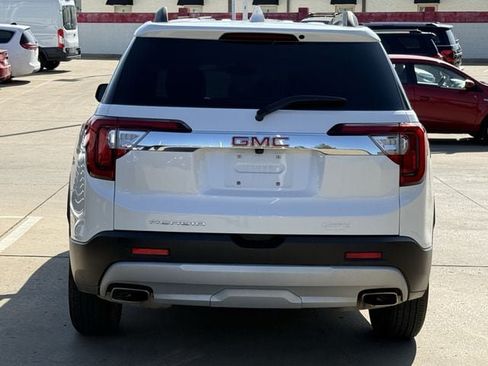 Used 2021 GMC Acadia SLT w/ Technology Package FWD image 5