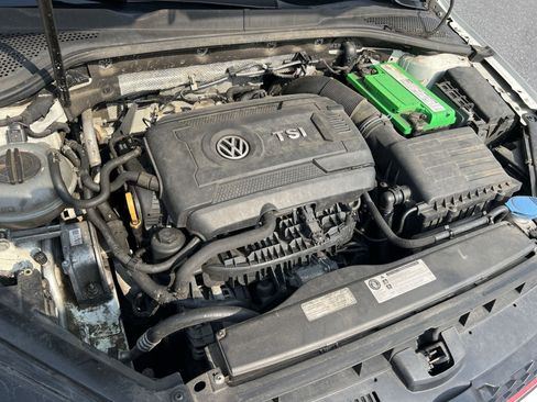Used 2015 Volkswagen GTI S FWD image 27