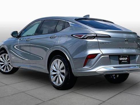 Used 2025 Buick Envista Avenir FWD image 11