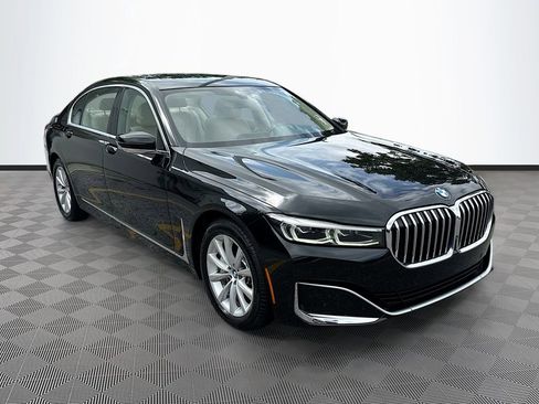 Used 2020 BMW 740i w/ Cold Weather Package RWD image 4