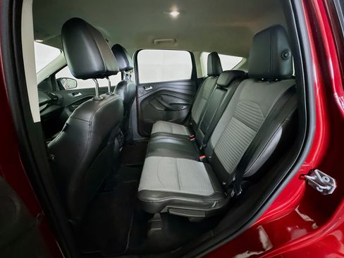 Used 2017 Ford Escape Titanium image 29