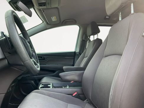 Used 2019 Honda Odyssey EX image 10