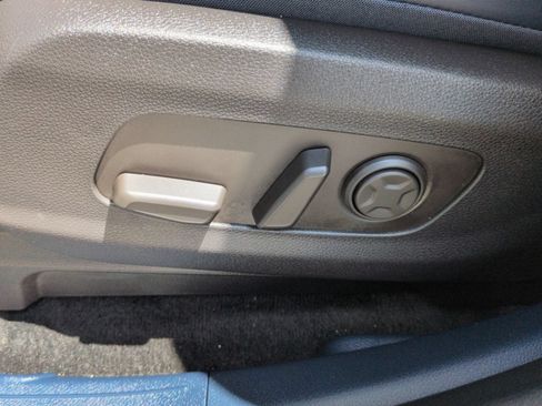 Certified 2026 Kia Carnival SX FWD image 25