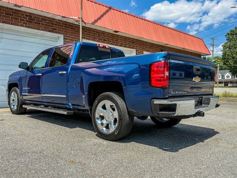 Used 2015 Chevrolet Silverado 1500 LTZ Z71 w/ LTZ Plus Package AWD/4WD image 19