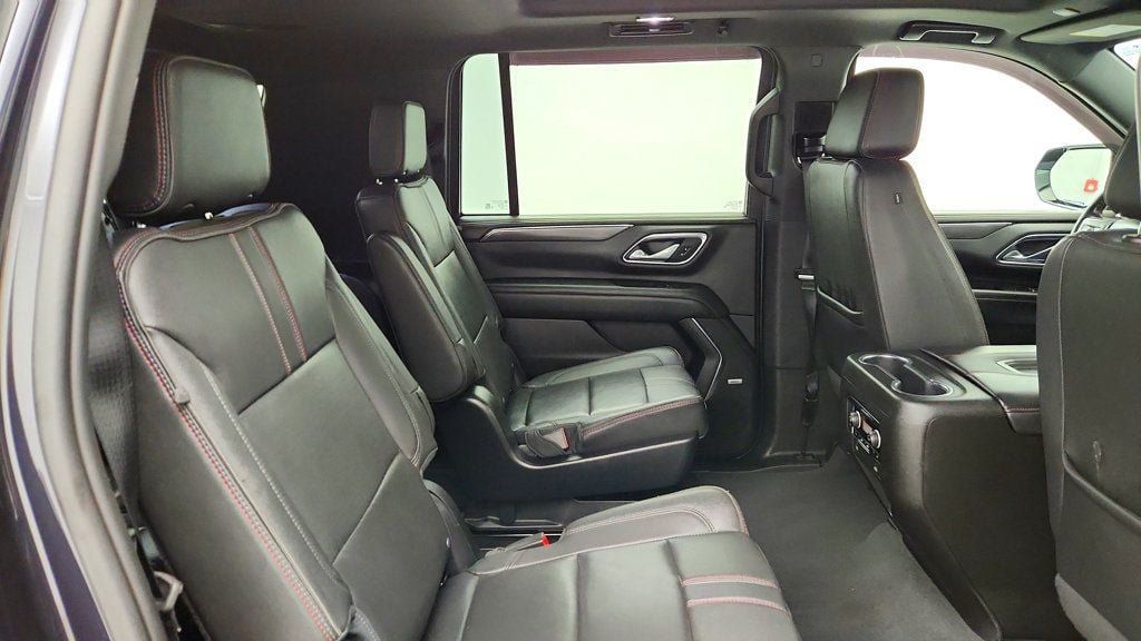 Used 2023 Chevrolet Suburban RST w/ Luxury Package AWD/4WD image 24