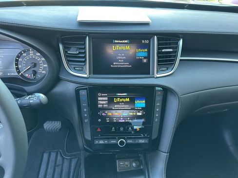 Certified 2025 INFINITI QX50 Pure image 48
