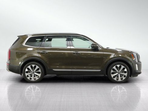 Used 2020 Kia Telluride S w/ S 8 Passenger Seating Package AWD/4WD image 6