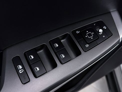 Used 2022 Kia EV6 Wind image 20