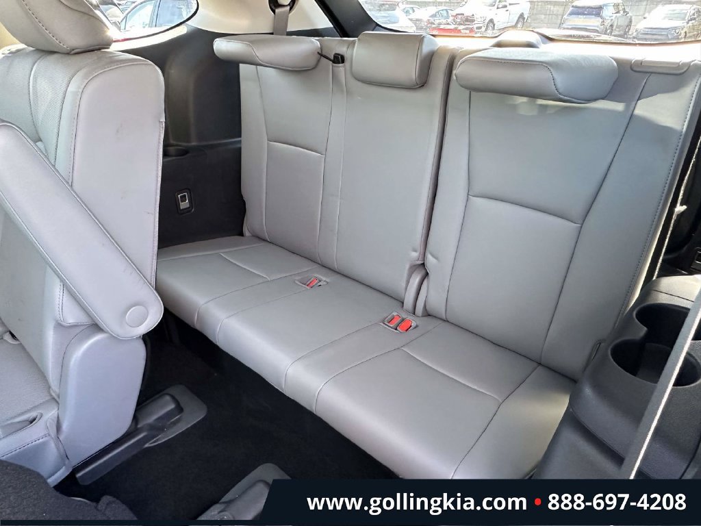 Used 2021 Toyota Highlander Limited AWD/4WD image 9