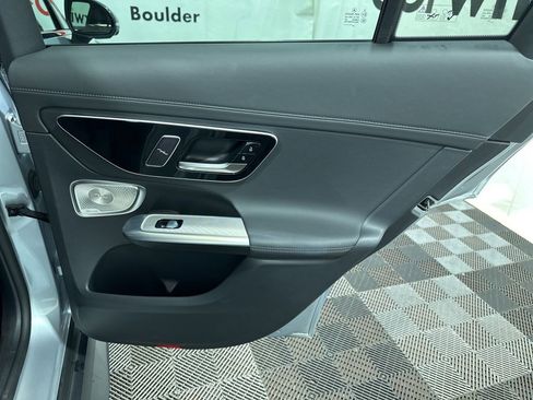 Used 2024 Mercedes-Benz GLC 300 4MATIC image 14