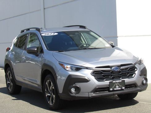 Used 2024 Subaru Crosstrek 2.0i Premium AWD/4WD image 2