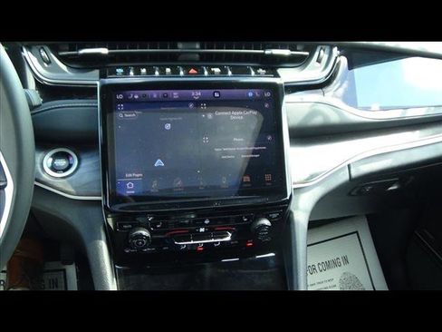 Used 2023 Jeep Grand Cherokee 4WD 4xe image 27