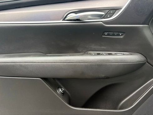 Used 2019 Cadillac XT5 Luxury FWD image 30
