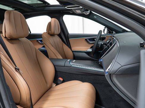 New 2026 Mercedes-Benz E 450 4MATIC Sedan image 22