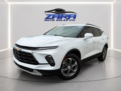 Used 2024 Chevrolet Blazer LT w/ Convenience Package AWD/4WD image 1