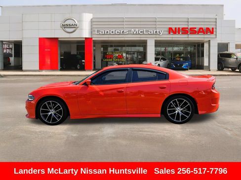 Used 2018 Dodge Charger SXT Plus w/ Performance Handling Group RWD image 8