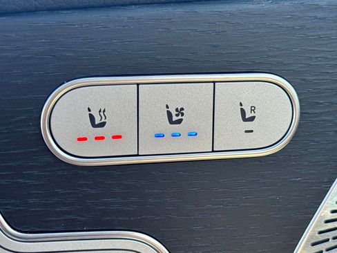 Used 2025 Mercedes-Benz GLE 450 4MATIC image 29