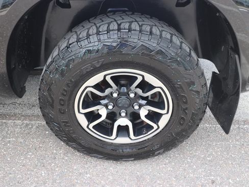 Used 2017 RAM 1500 Rebel w/ Luxury Group AWD/4WD image 8