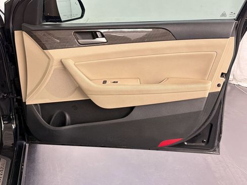 Used 2018 Hyundai Sonata Limited image 30