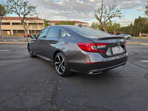 Used 2019 Honda Accord Sport image 6