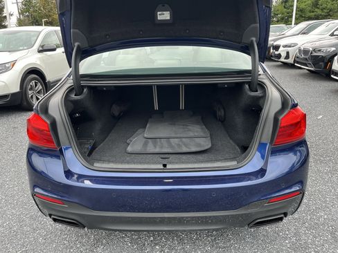 Used 2018 BMW M550i xDrive image 8