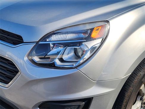Used 2016 Chevrolet Equinox LS image 7