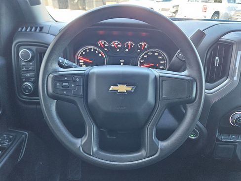 Used 2022 Chevrolet Silverado 1500 Custom image 15