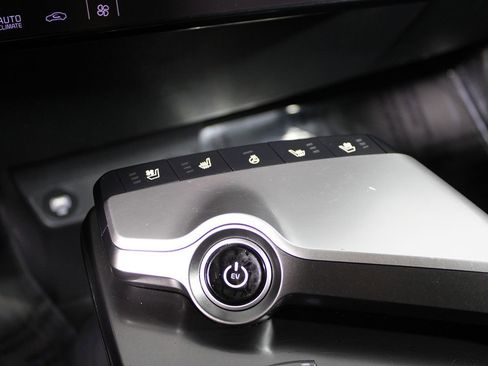 Used 2022 Kia EV6 Wind image 19